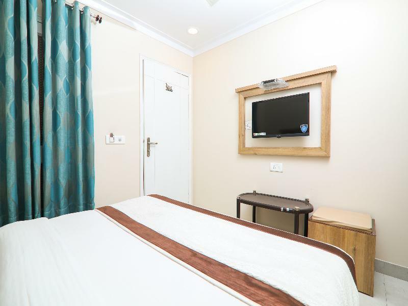 Oyo 15567 Amar International Hotel Delhi (National Capital Territory of India)